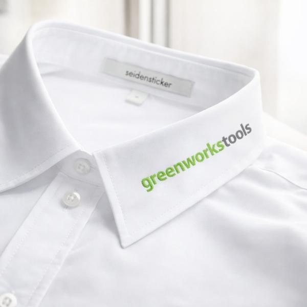 Hemdkragen mit Logostick